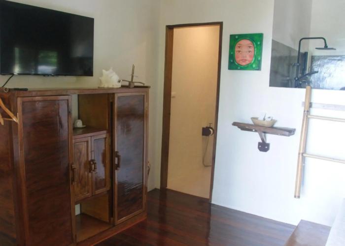 Blue Mango Rooms & Villas