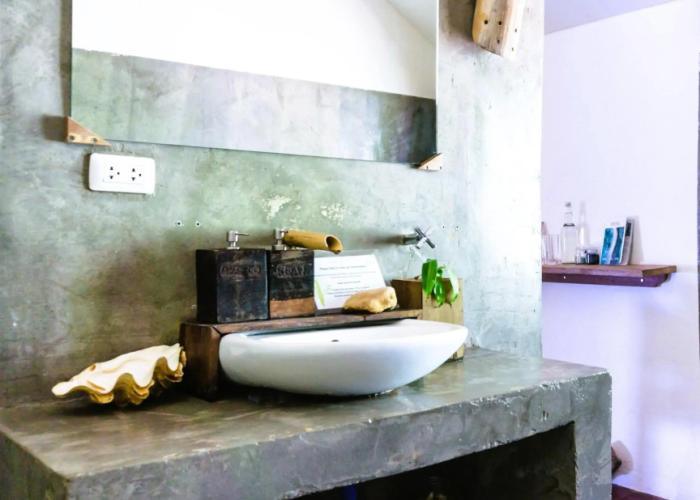 Blue Mango Rooms & Villas
