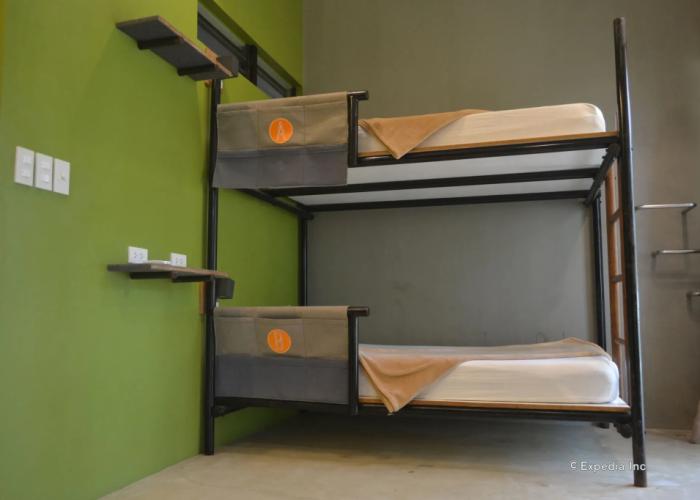Spin Designer Hostel
