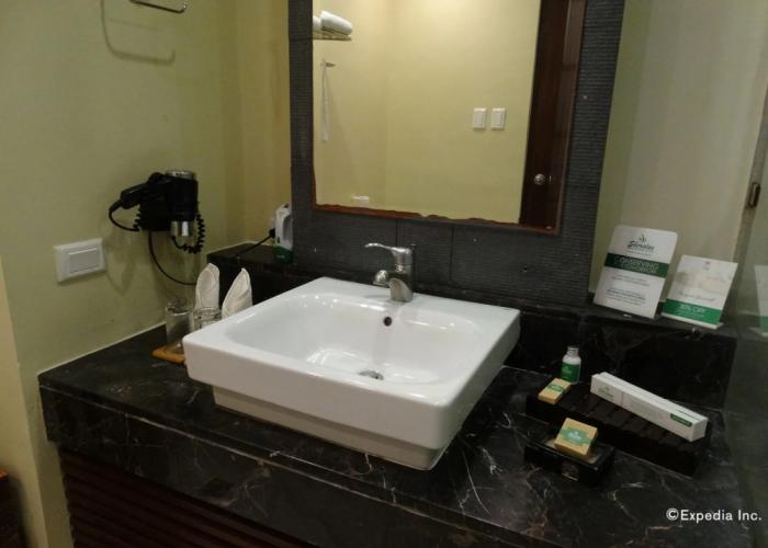 Four Points by Sheraton Palawan Puerto Princesa