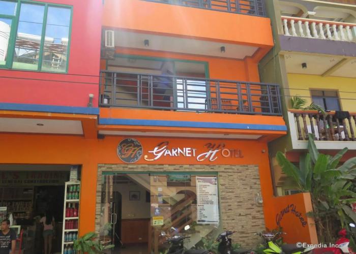 Garnet Hotel