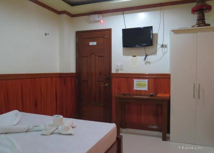 Garnet Hotel