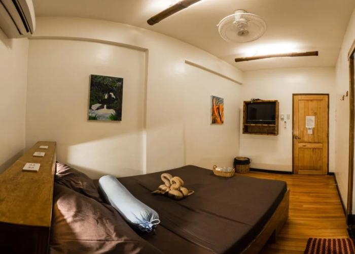 Outpost Beach Hostel - Adults Only