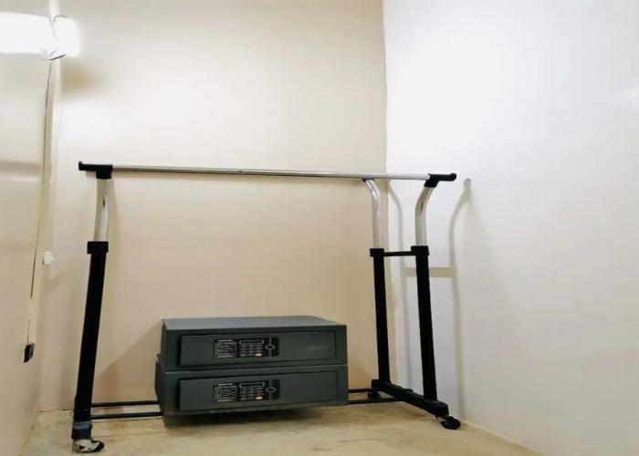 Big Paul Hostel - Adults Only