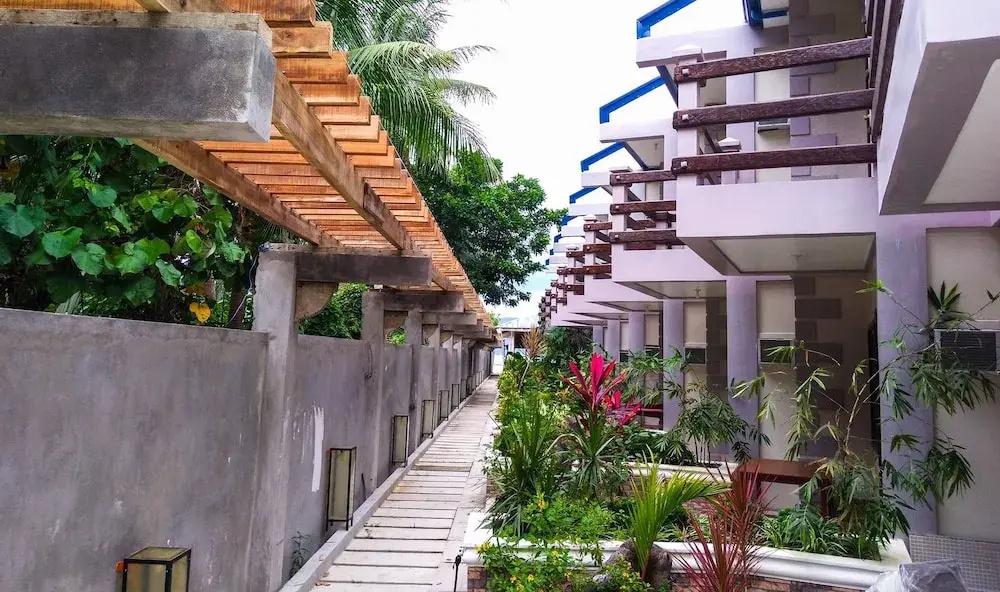 фото Ferellee Beachfront Inn