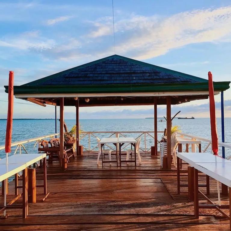 фото Peria Seafront Pensione