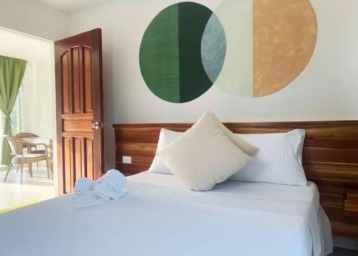 Royal Suites Port Barton