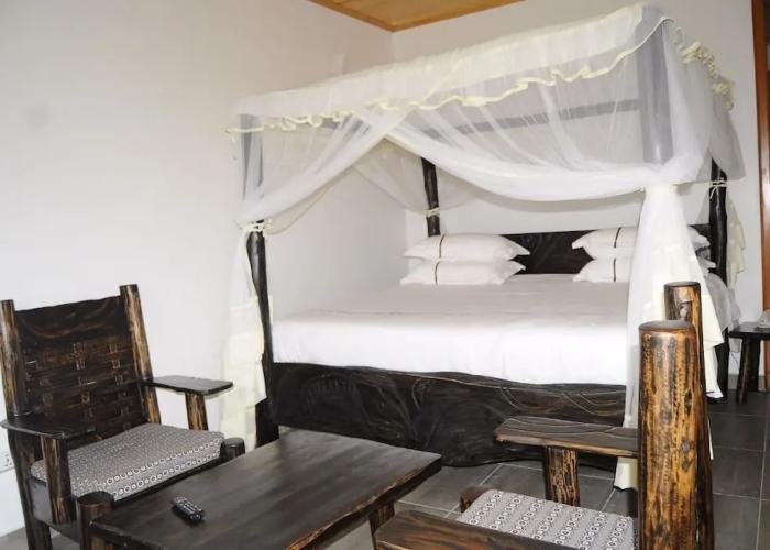 Rushel Kivu Lodge
