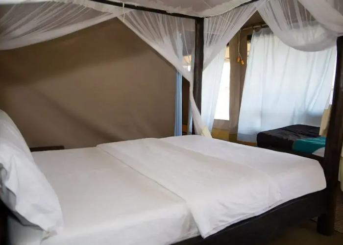 Rushel Kivu Lodge