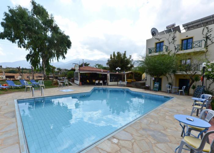 Mylos Apartments