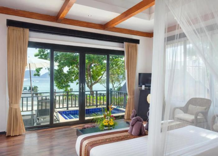 Phi Phi Long Beach Resort & Villa