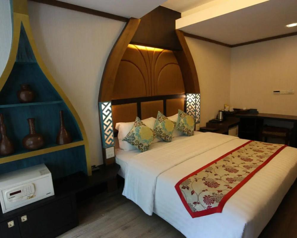 фото Phi Phi Nice Beach Hotel Hip