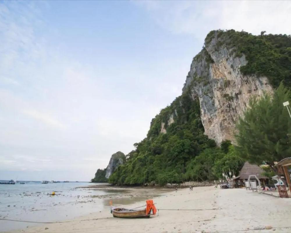 фото Phi Phi Nice Beach Hotel Hip