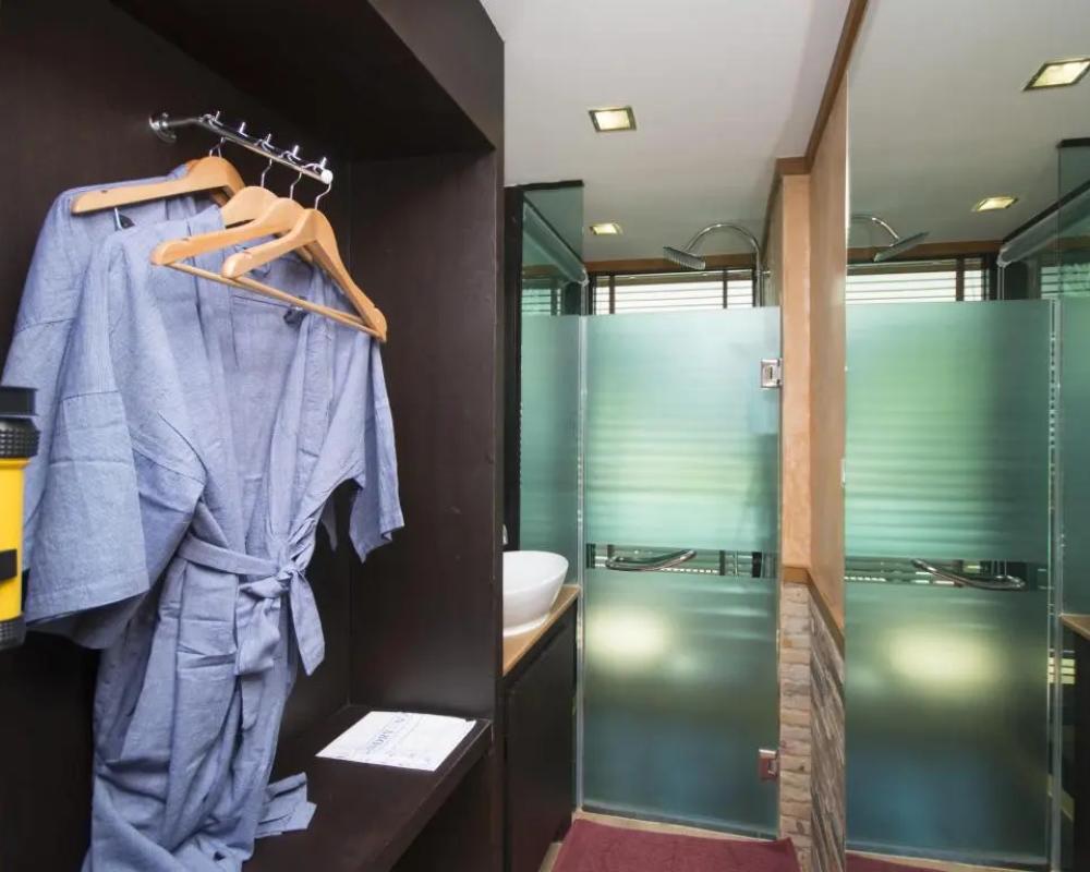 фото Phi Phi Nice Beach Hotel Hip