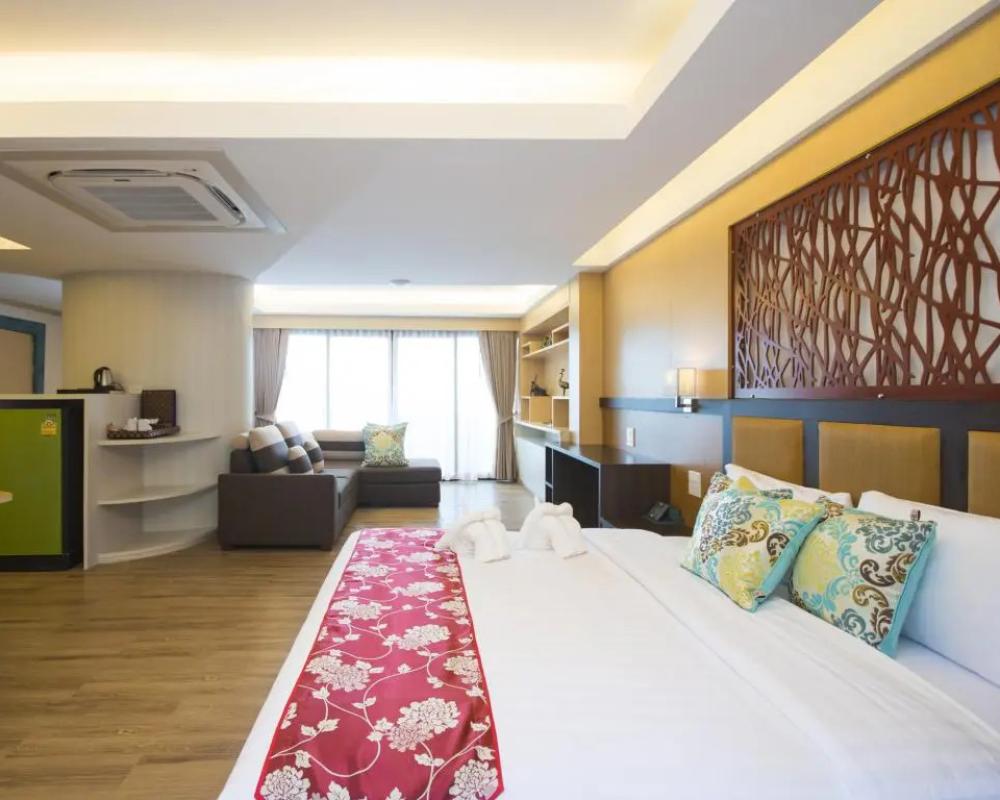 фото Phi Phi Nice Beach Hotel Hip