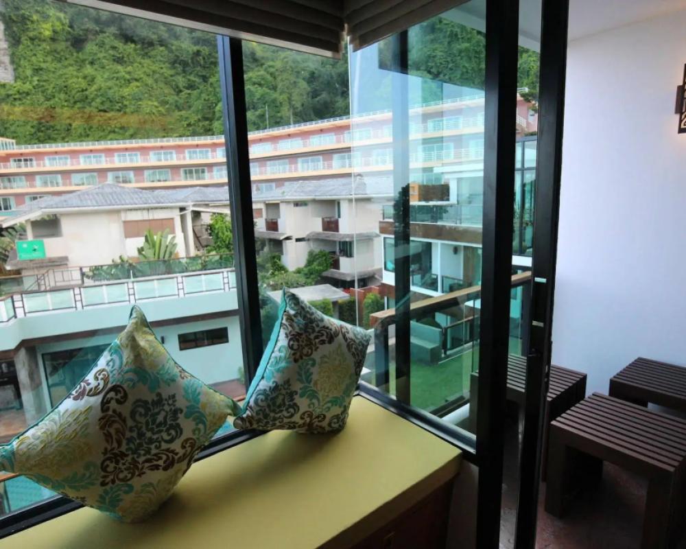 фото Phi Phi Nice Beach Hotel Hip