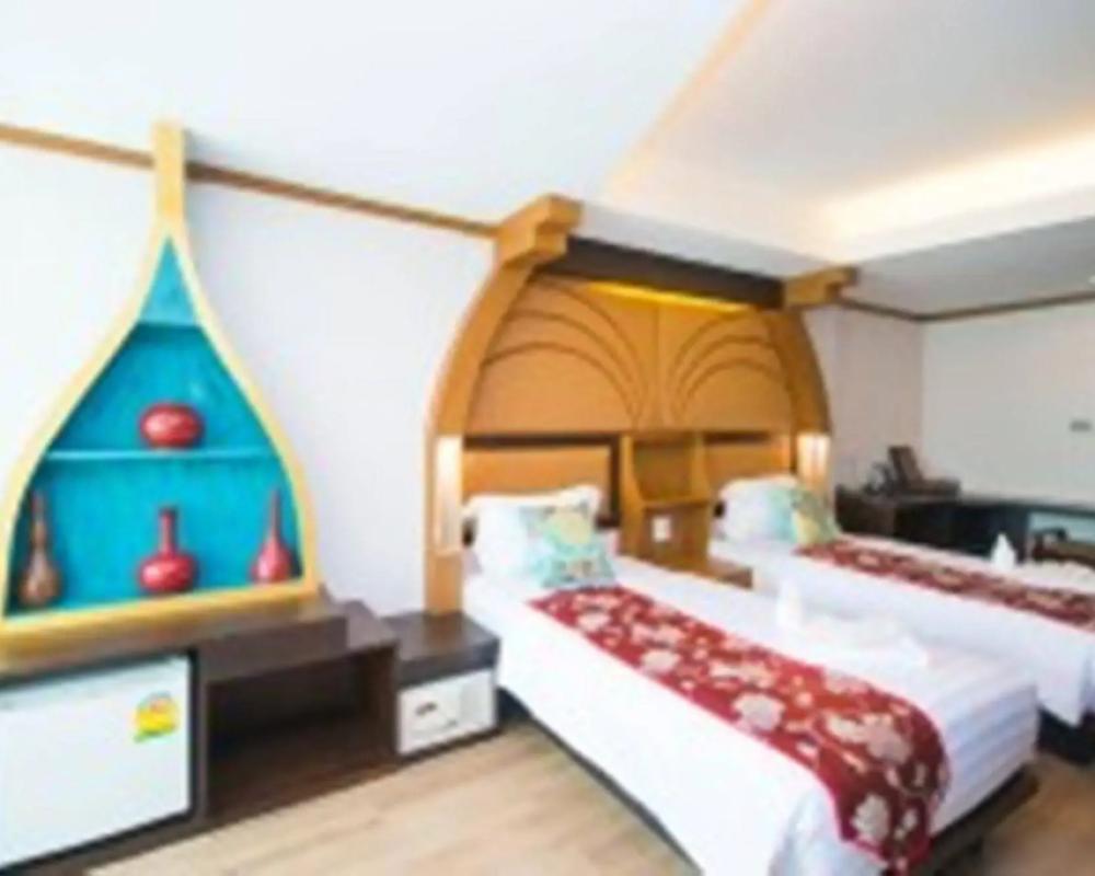 фото Phi Phi Nice Beach Hotel Hip