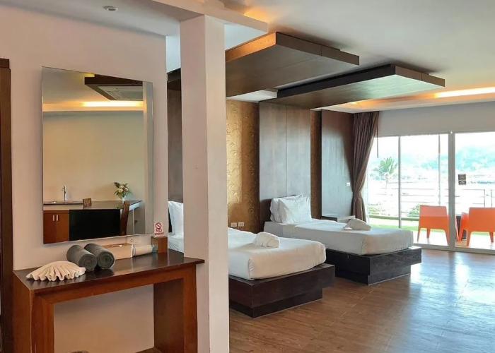 Phi Phi Cliff Beach Resort