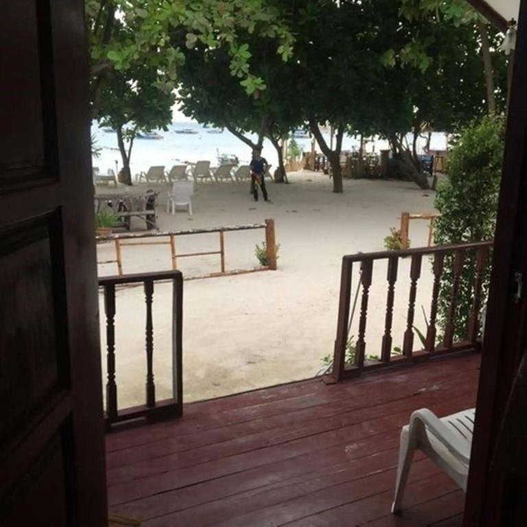 фото Phi Phi Nice Beach Resort