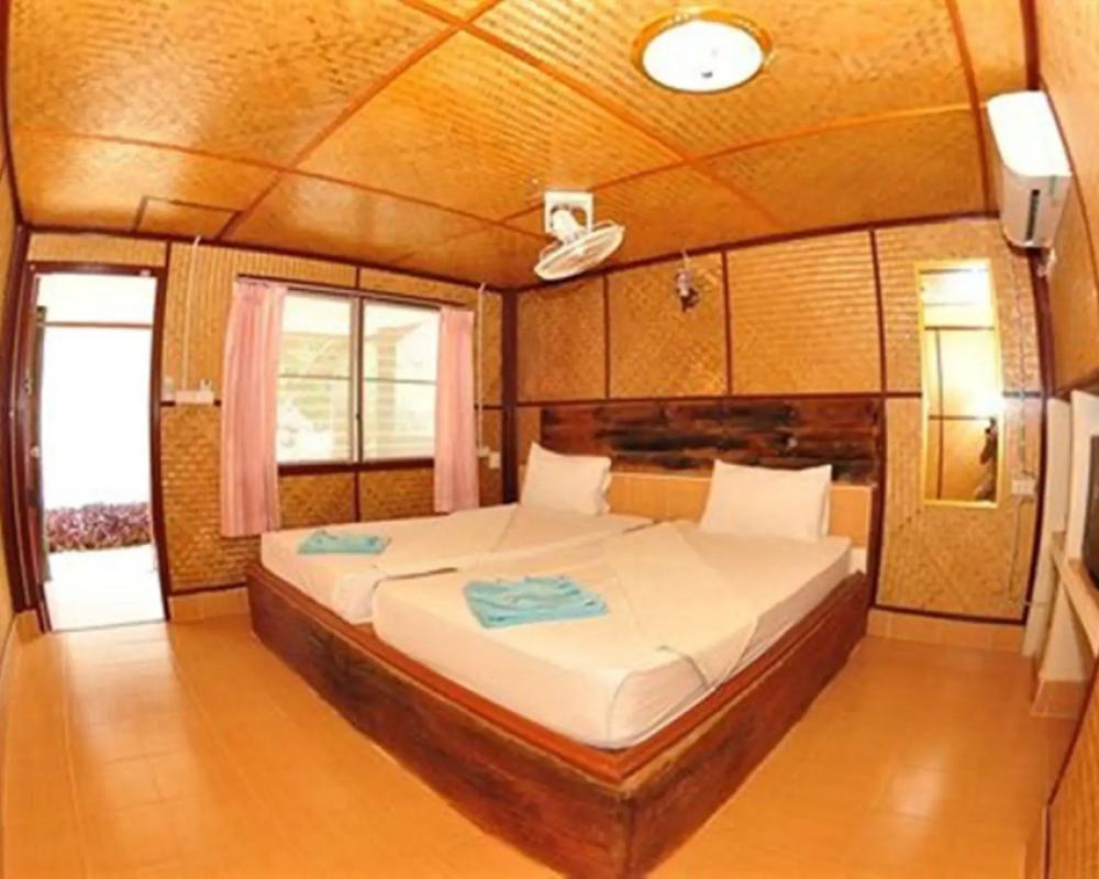 фото Phi Phi Nice Beach Resort