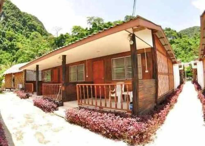 Phi Phi Nice Beach Resort
