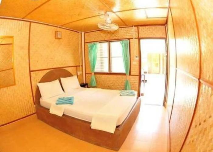 Phi Phi Nice Beach Resort