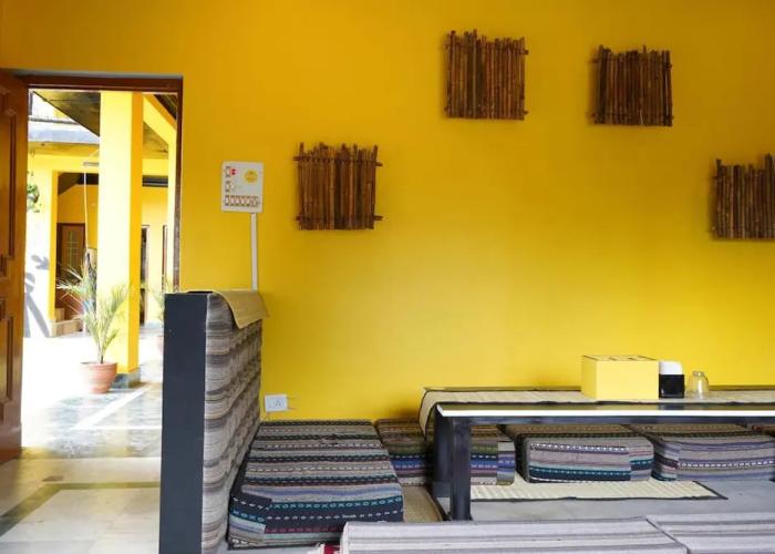 The Hosteller Bir