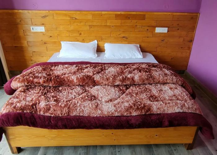 Flyscape Hostel