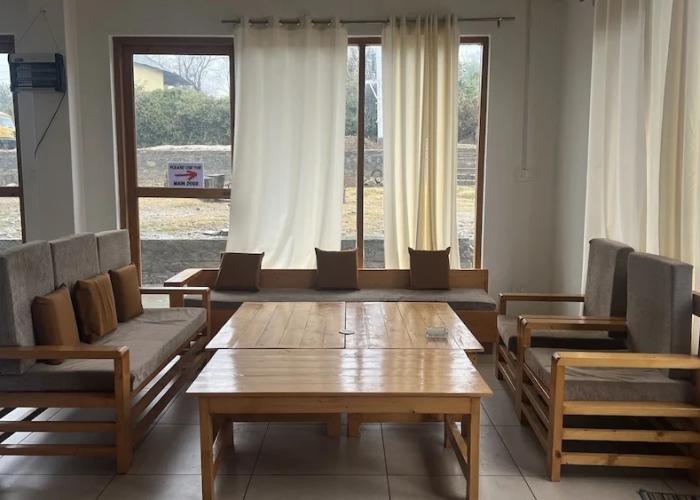Flyscape Hostel