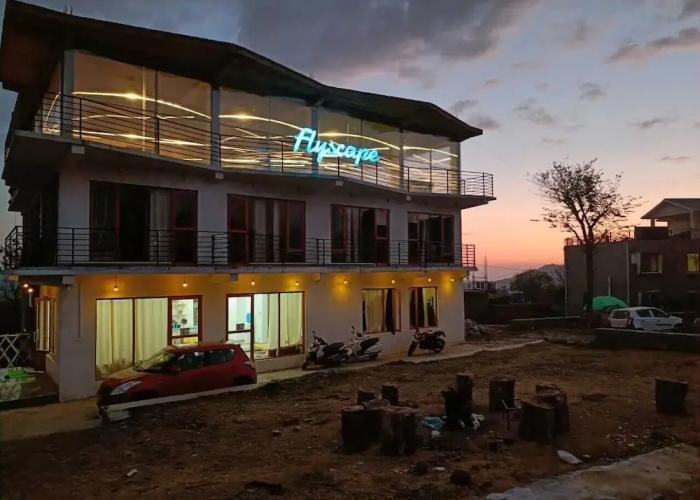 Flyscape Hostel