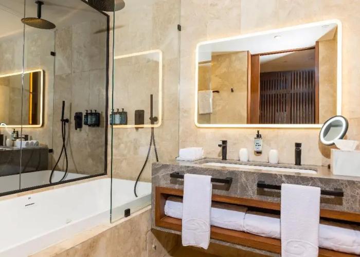 Family Selection At Grand Palladium Kantenah Resort & Spa - All Inclusive