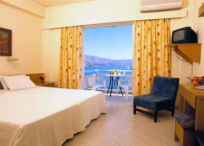 Aristea Hotel