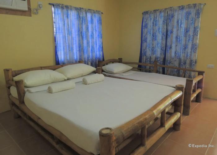 Gorion Beach Resort