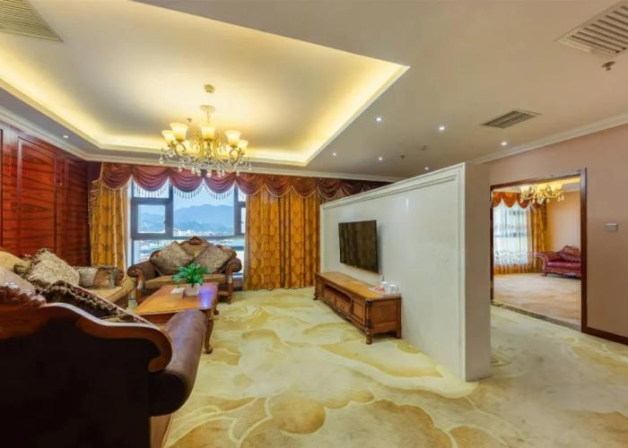 Hanyan Pearl Hotel