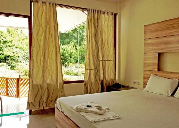 Hotel Neha Palace