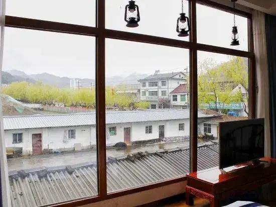 Xingyue Space Folk Hotel