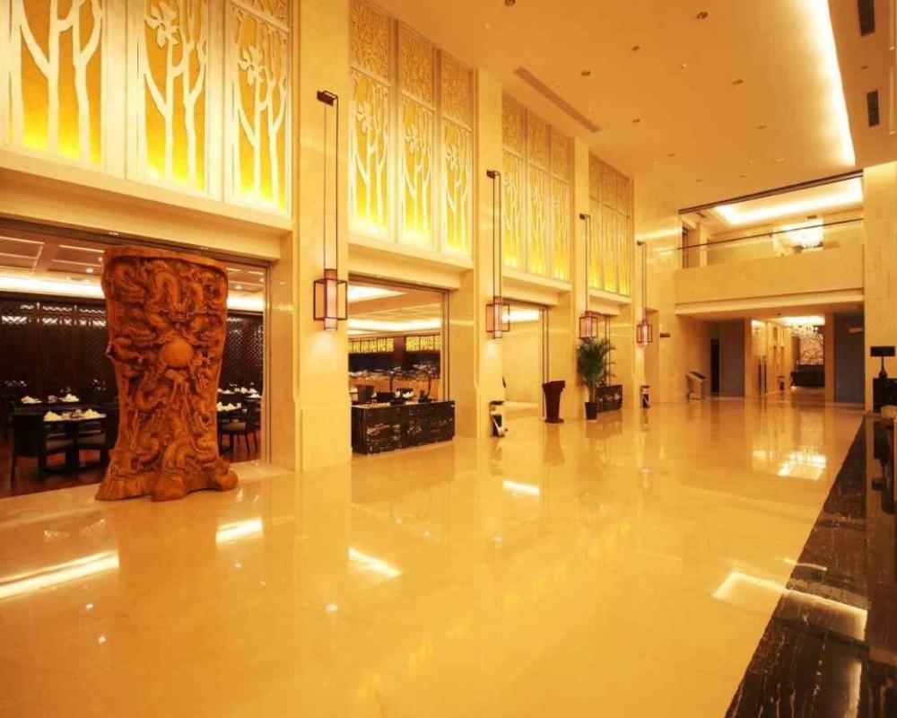 Haiyang Shenglong Jianguo Hotel