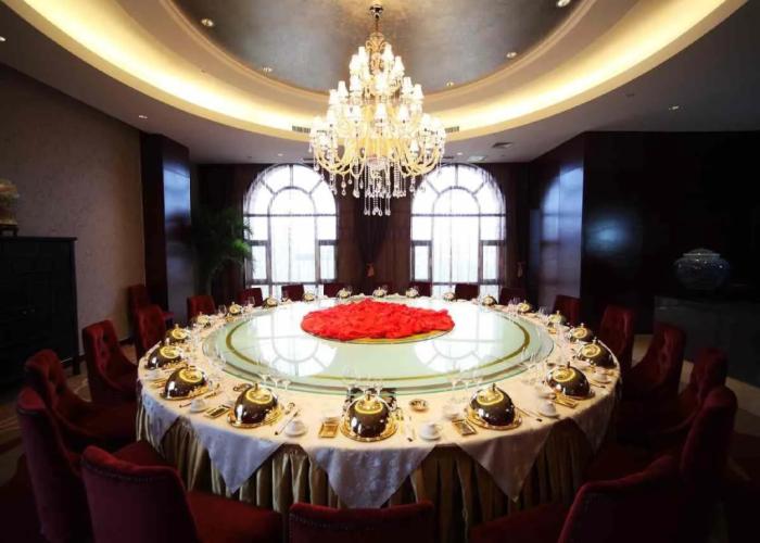 Haiyang Shenglong Jianguo Hotel