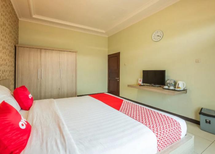 Aleyra Hotel and Villa Garut