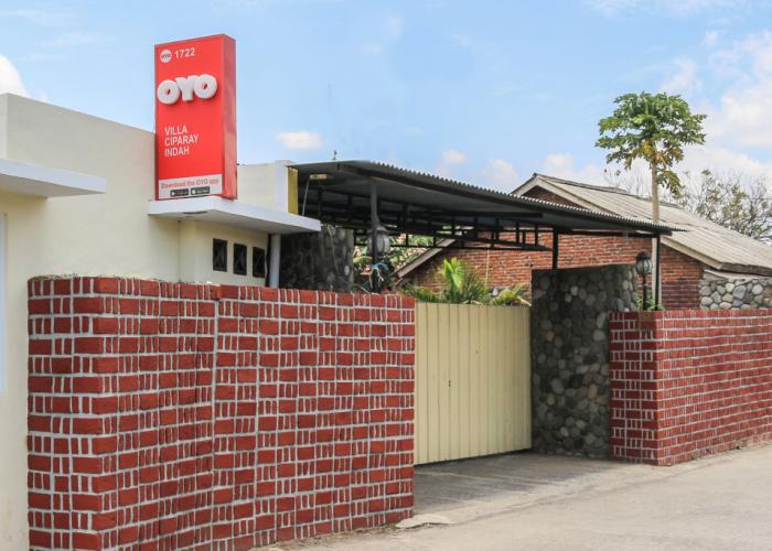 OYO 1722 Villa Ciparay Indah