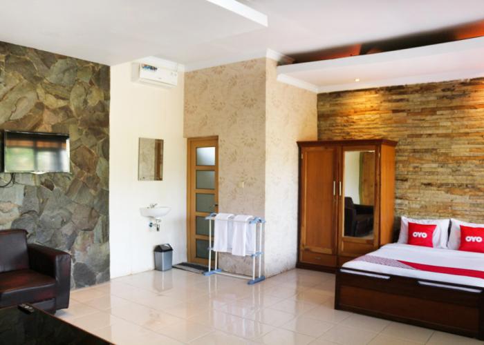 OYO 1722 Villa Ciparay Indah