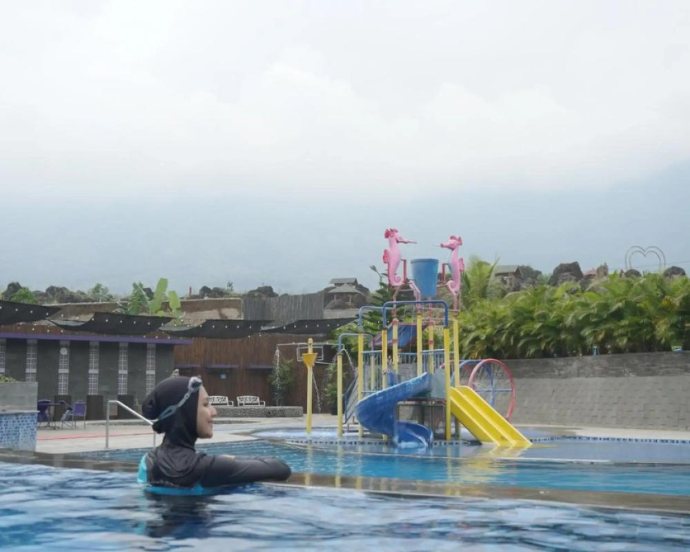 фото Harmoni Hotel Garut