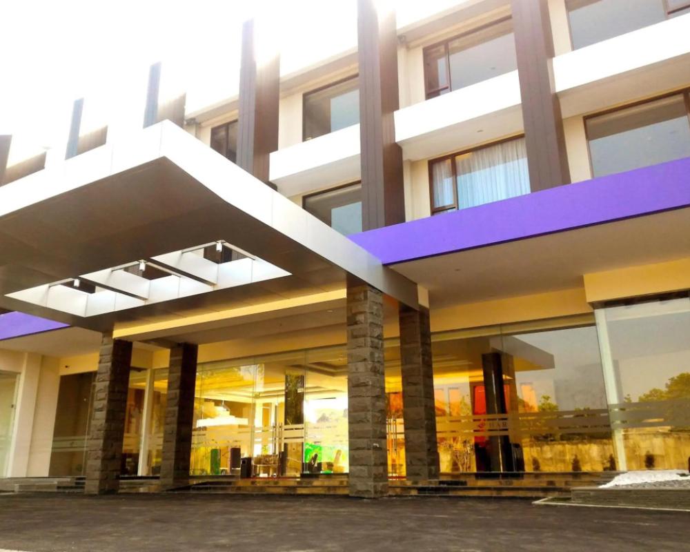 фото Harmoni Hotel Garut