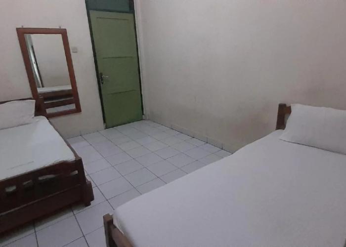 SPOT ON 91064 Wisma Lec Syariah