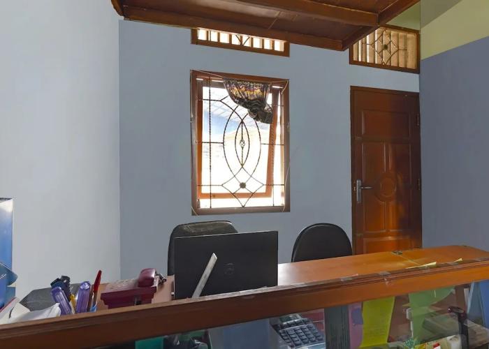 OYO 92893 Santana Residence Syariah