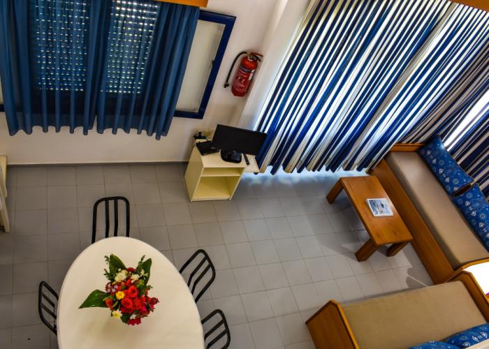 Govino Bay Apart-Hotel