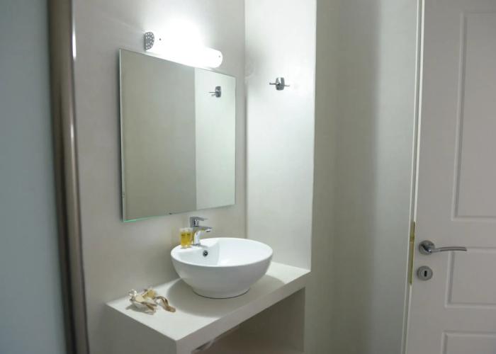 Axos Apartments