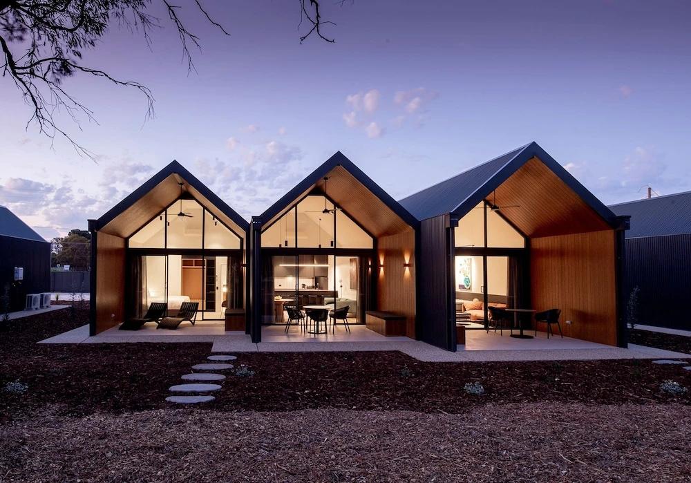 фото Par Five Shacks