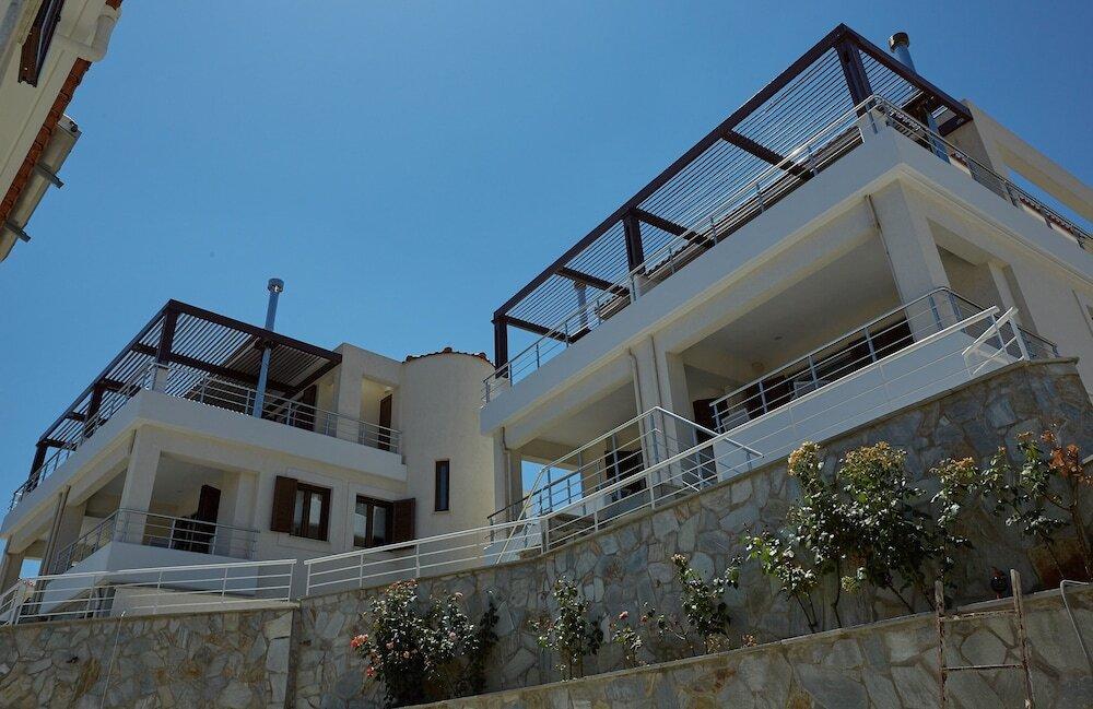 Olivia Sports and Sea