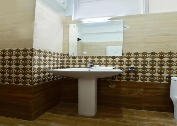 Hotel Sarla Regency